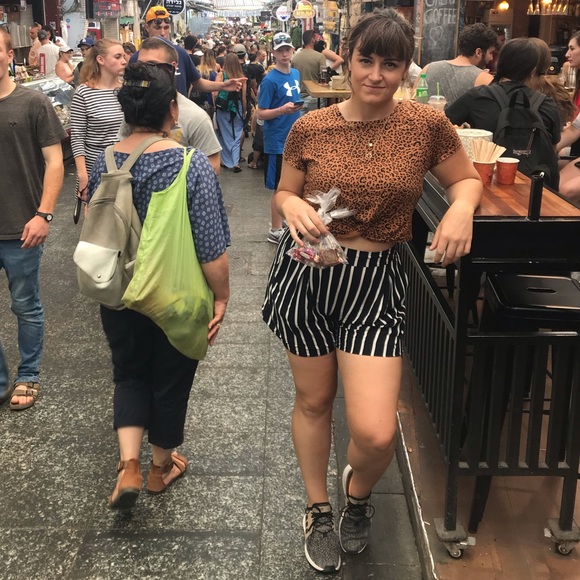 H&M Tops - H&M Cheetah Print Crop Top with Front Knot Size Small ✨